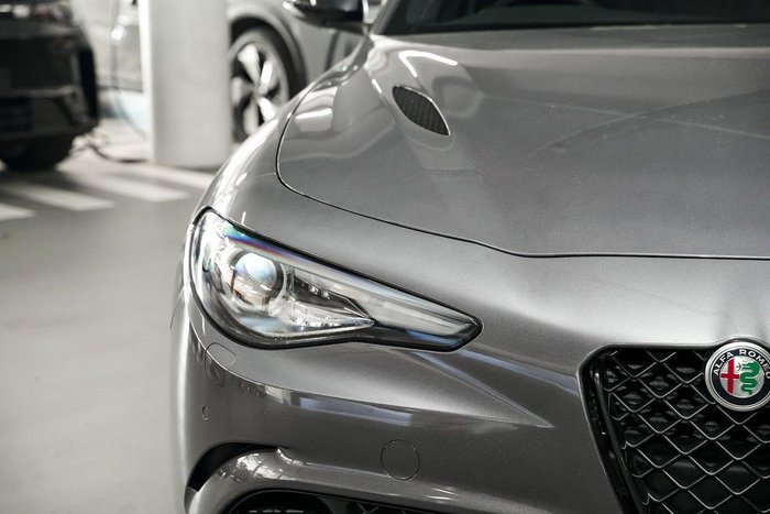 2022 Alfa Romeo Giulia Quadrifoglio