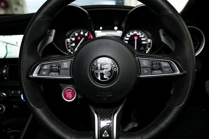 2022 Alfa Romeo Giulia Quadrifoglio