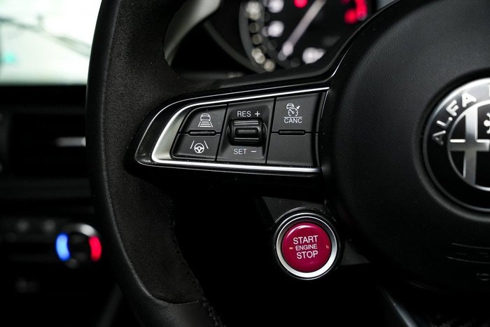 2022 Alfa Romeo Giulia Quadrifoglio