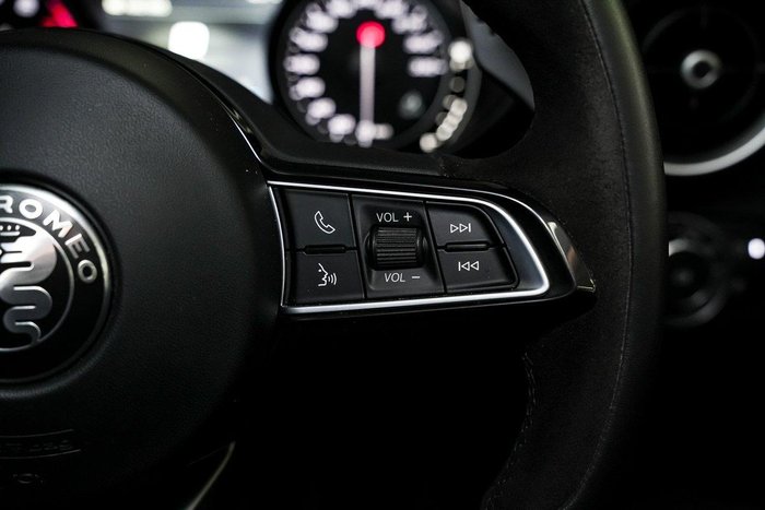 2022 Alfa Romeo Giulia Quadrifoglio