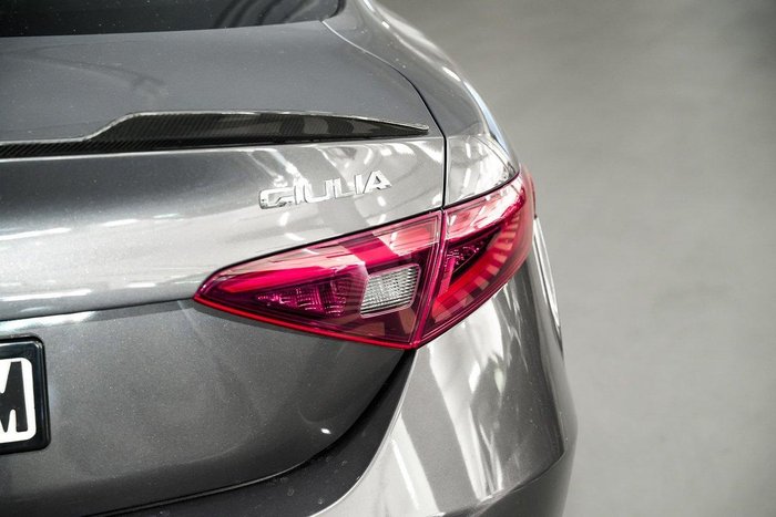 2022 Alfa Romeo Giulia Quadrifoglio