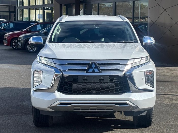 2024 Mitsubishi Pajero Sport Exceed