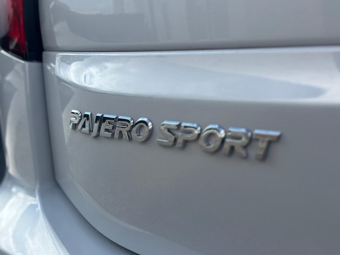 2024 Mitsubishi Pajero Sport Exceed