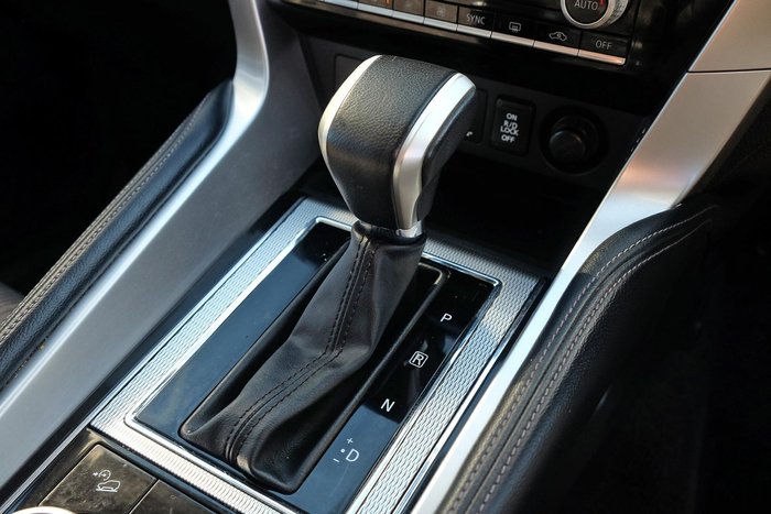 2021 Mitsubishi Pajero Sport GLS