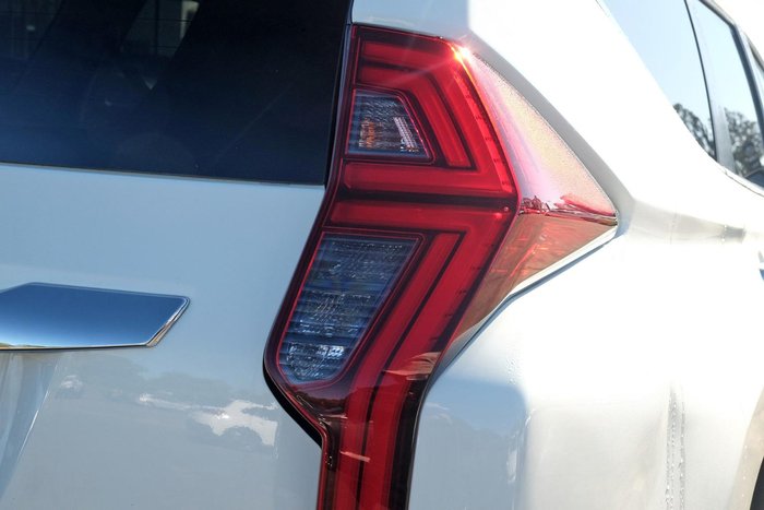 2021 Mitsubishi Pajero Sport GLS