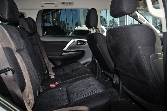 2021 Mitsubishi Pajero Sport GLS