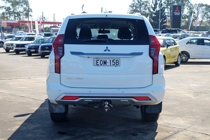 2021 Mitsubishi Pajero Sport GLS