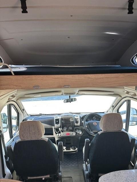 2020 Avan Ovation M7