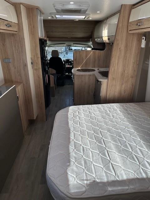 2020 Avan Ovation M7