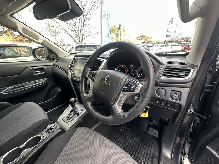 2022 Mitsubishi Triton GLX+