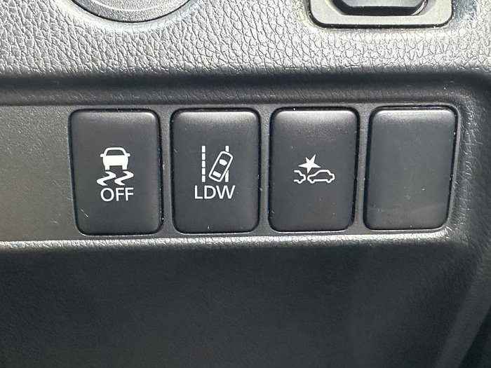 2022 Mitsubishi Triton GLX+