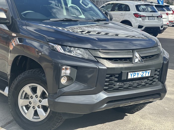 2022 Mitsubishi Triton GLX+