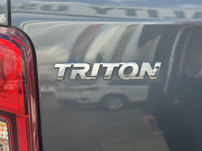 2022 Mitsubishi Triton GLX+
