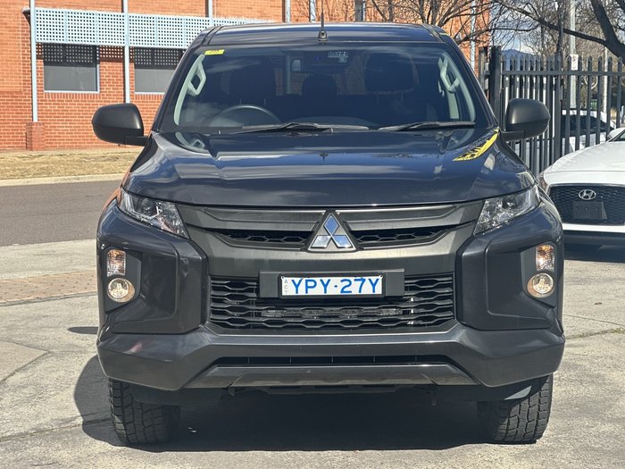 2022 Mitsubishi Triton GLX+