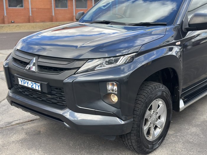2022 Mitsubishi Triton GLX+