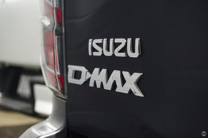 2025 Isuzu D-MAX X-TERRAIN