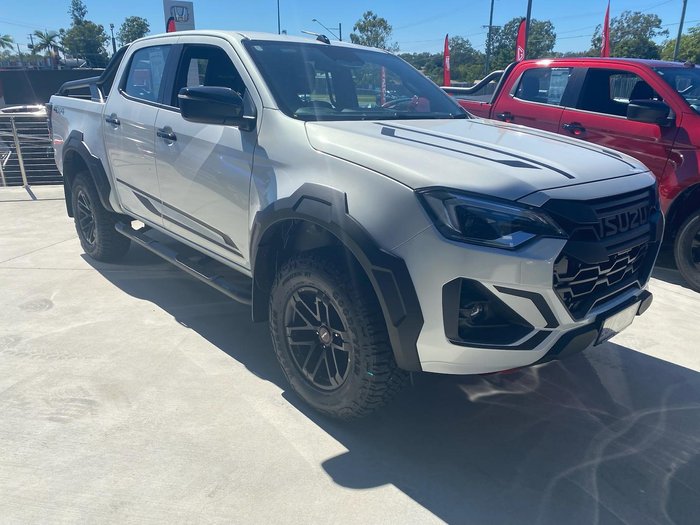 2025 Isuzu D-MAX BLADE