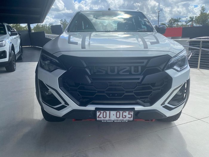 2025 Isuzu D-MAX BLADE