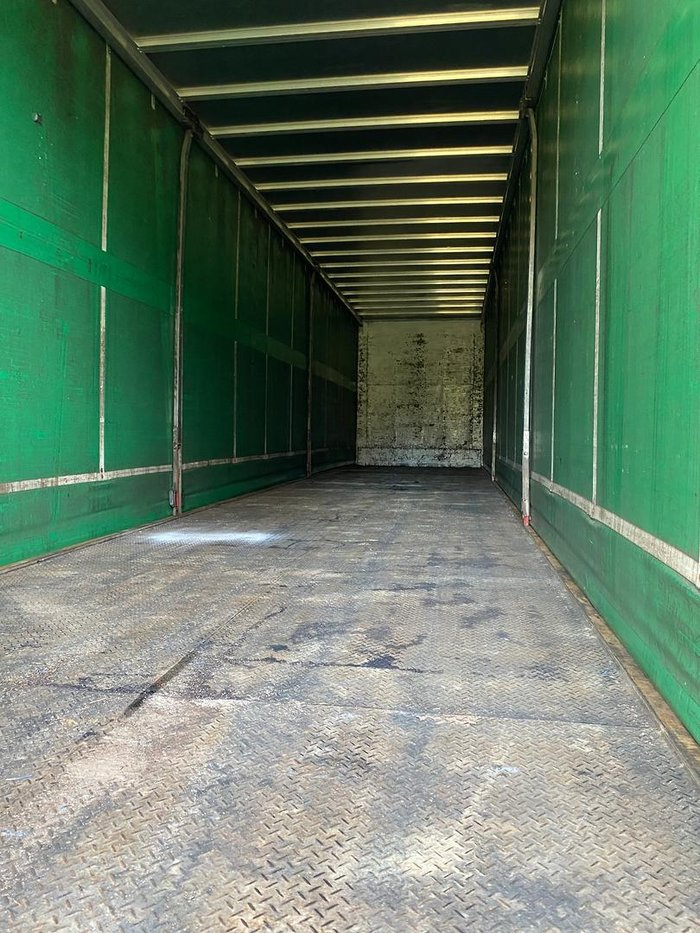 2010 Freighter 22 Pallet 45' Curtainsider Green