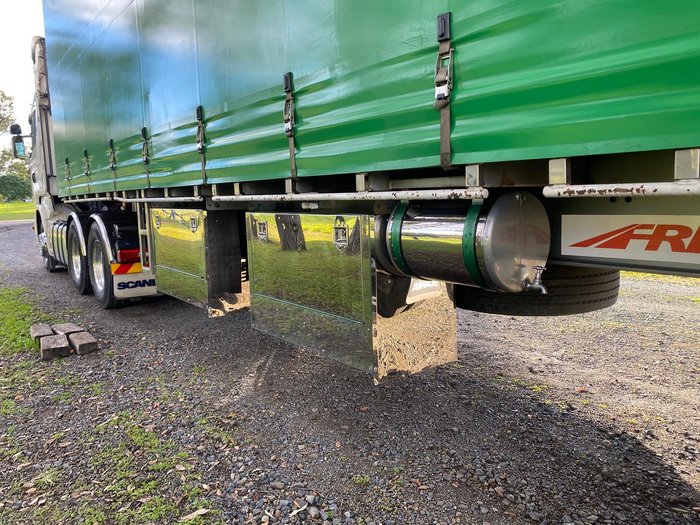 2010 Freighter 22 Pallet 45' Curtainsider Green