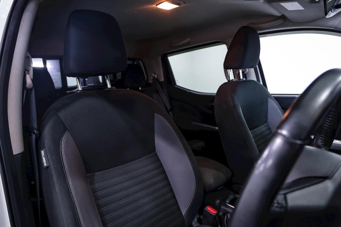 2021 Nissan Navara ST-X D23 MY21 4x2 WHITE