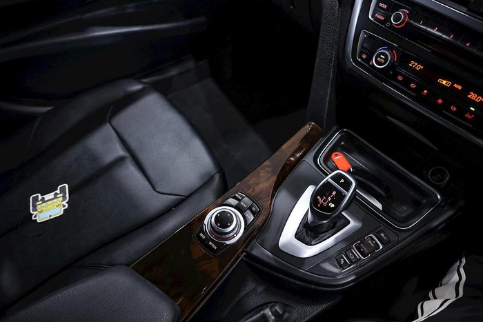 2015 BMW 3 Series 320i Luxury Line F30 Black