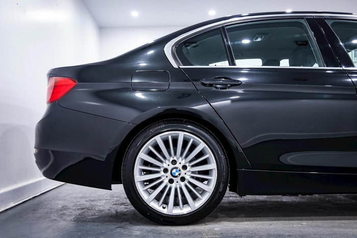 2015 BMW 3 Series 320i Luxury Line F30 Black