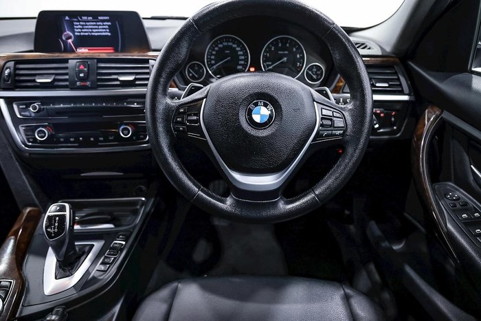 2015 BMW 3 Series 320i Luxury Line F30 Black