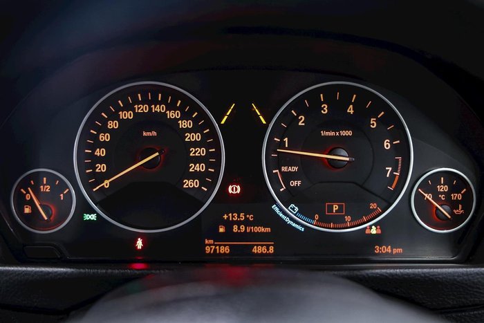 2015 BMW 3 Series 320i Luxury Line F30 Black