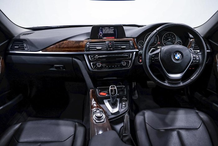 2015 BMW 3 Series 320i Luxury Line F30 Black