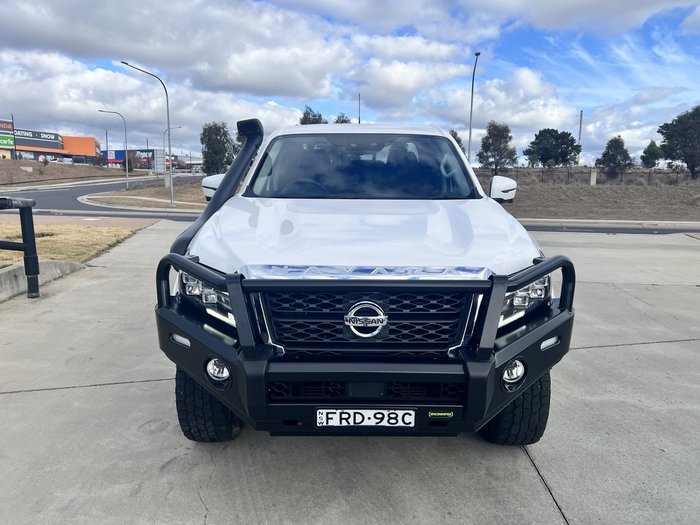 2021 Nissan Navara ST