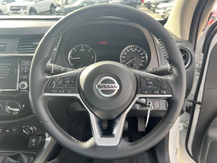 2021 Nissan Navara ST