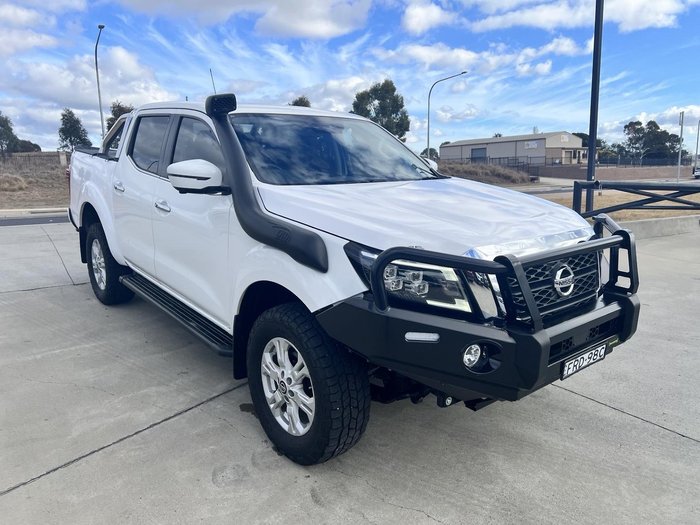 2021 Nissan Navara ST