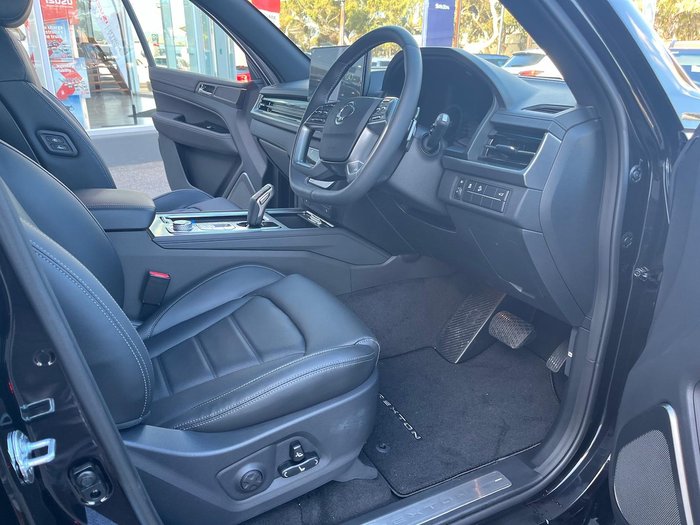 2023 SsangYong Rexton Adventure