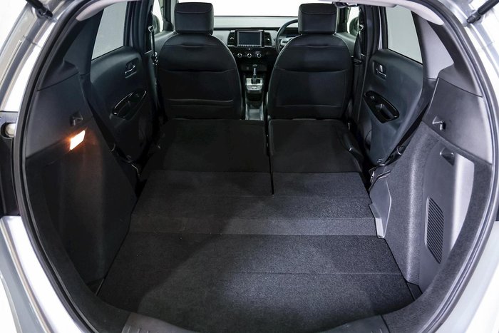 2022 Honda Fit e:HEV GR3 SILVER