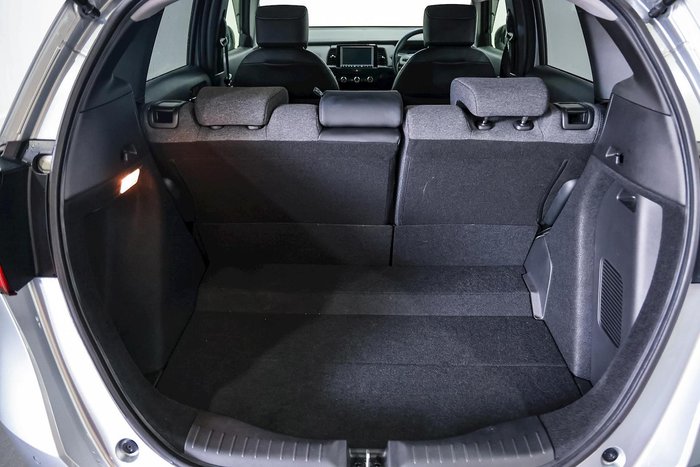 2022 Honda Fit e:HEV GR3 SILVER