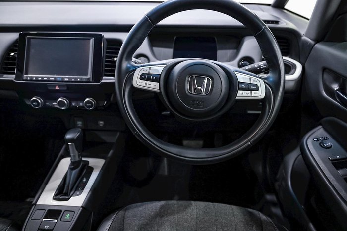 2022 Honda Fit e:HEV GR3 SILVER