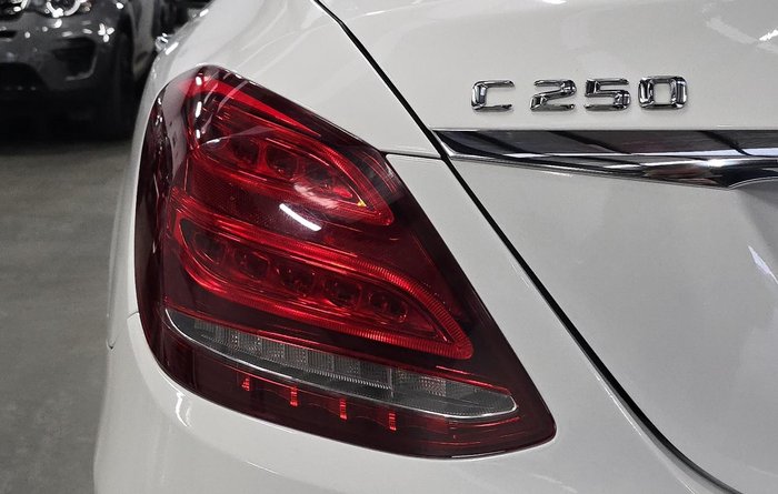 2015 Mercedes-Benz C-Class C250 W205 Diamond White BRIGHT