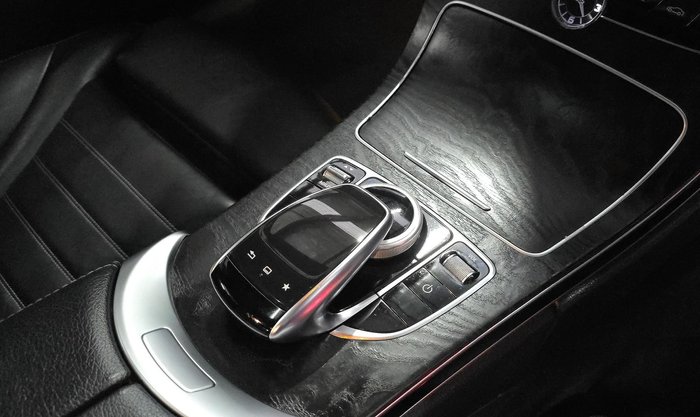 2015 Mercedes-Benz C-Class C250 W205 Diamond White BRIGHT