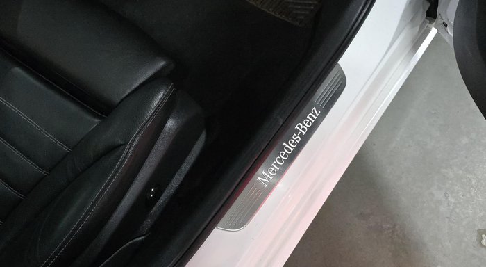 2015 Mercedes-Benz C-Class C250 W205 Diamond White BRIGHT
