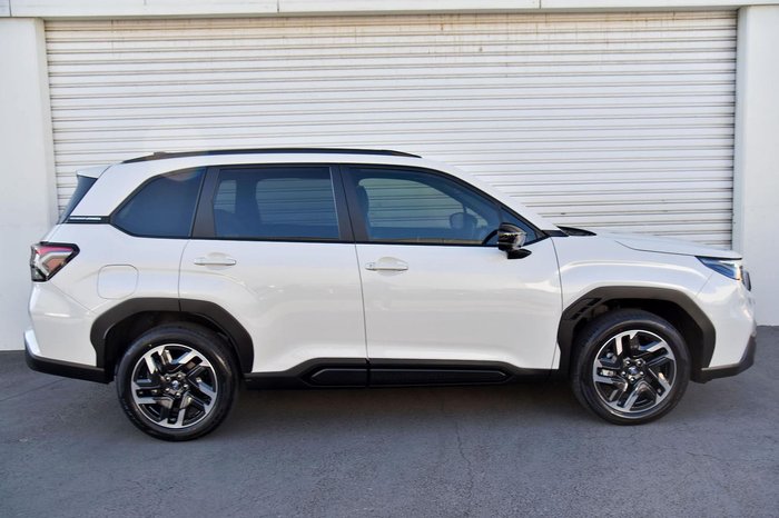 2025 Subaru Forester Touring S6 MY26 AWD Crystal White