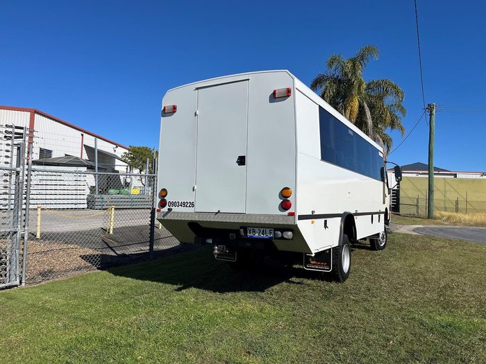 2021 Hino 817 Able White