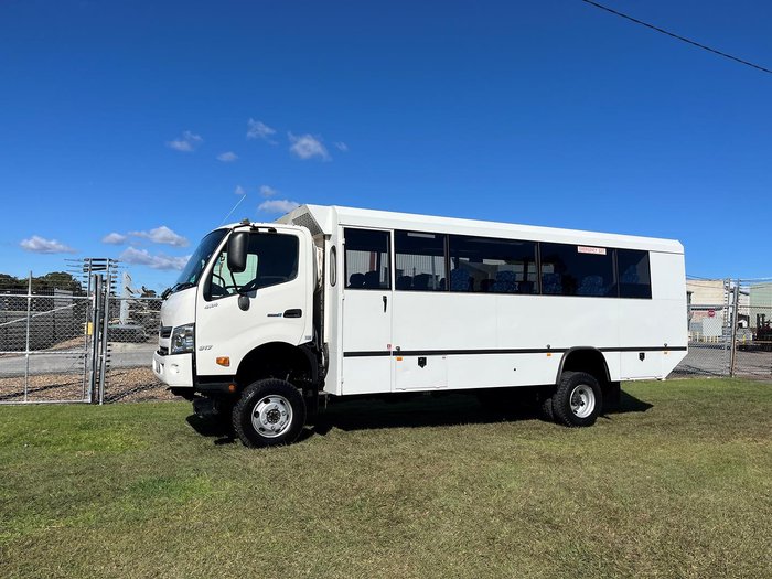 2021 Hino 817 Able White
