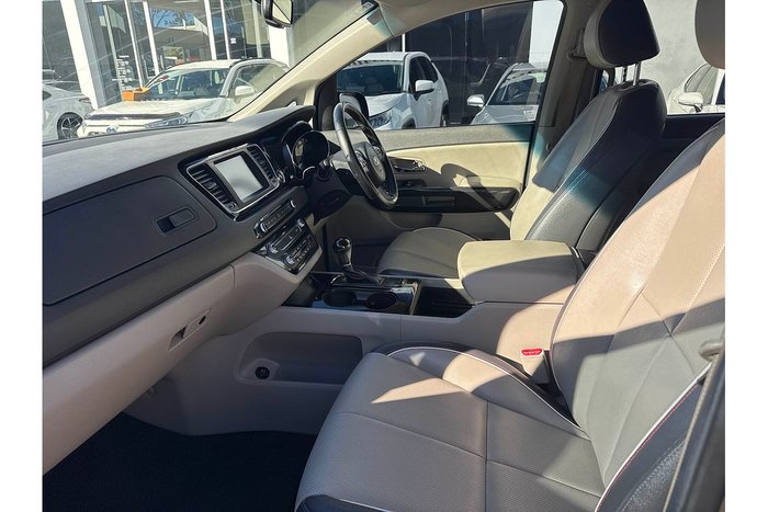 2015 Kia Carnival SLi
