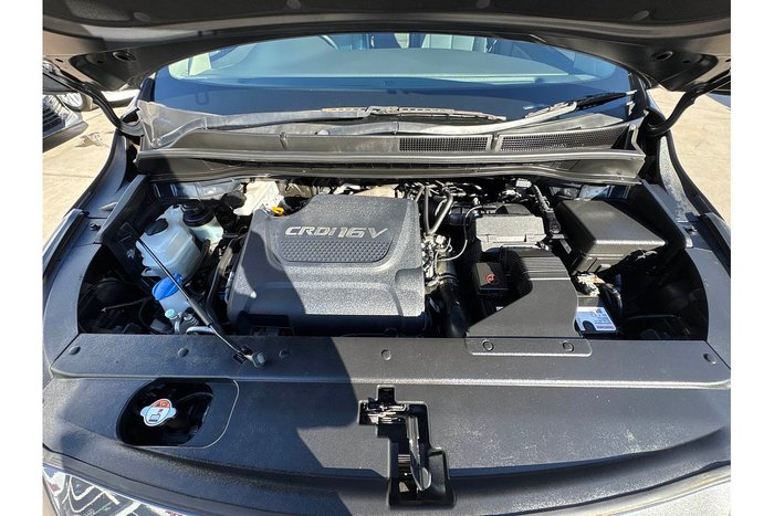 2015 Kia Carnival SLi