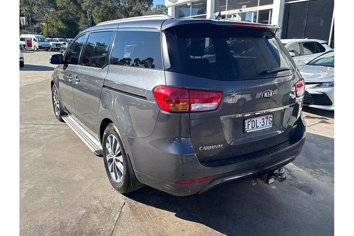2015 Kia Carnival SLi