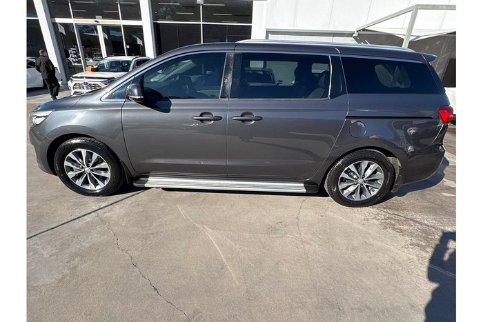 2015 Kia Carnival SLi