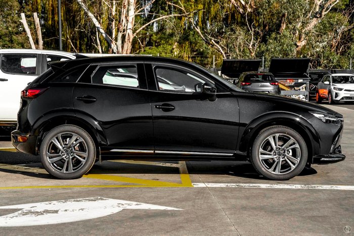 2025 Mazda CX-3 G20 Akari