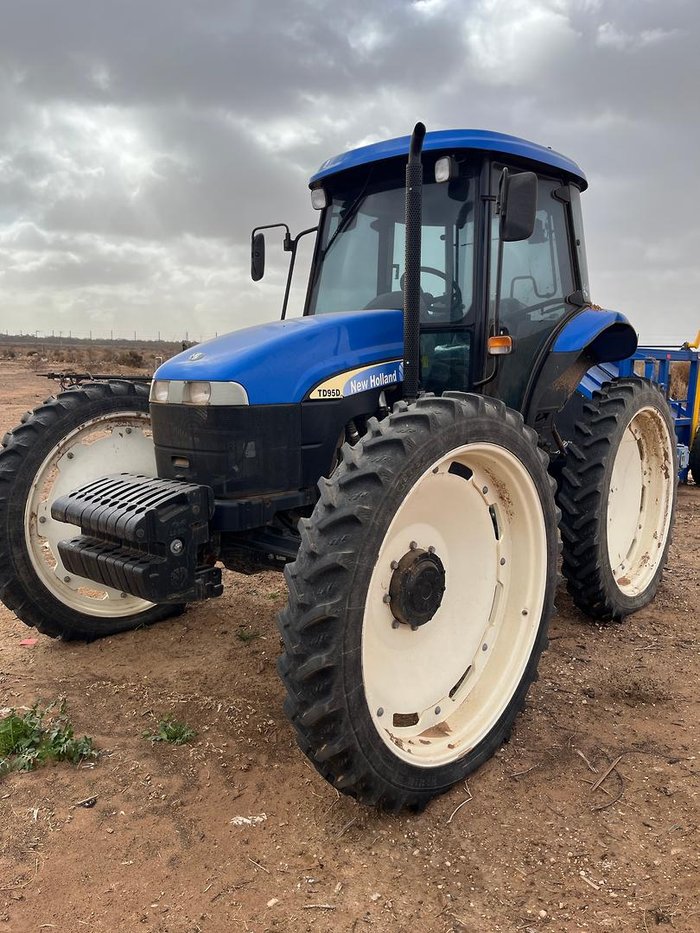2021 New Holland Td95d