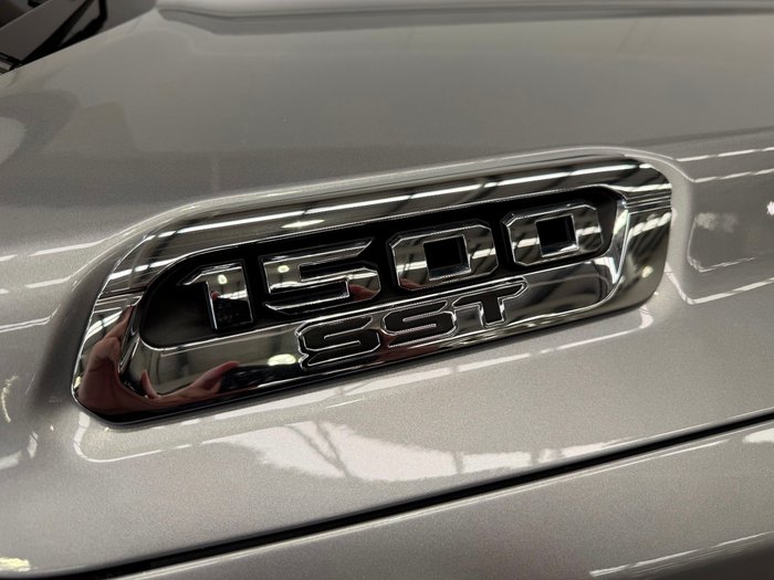 2024 Ram 1500 Laramie Sport Hurricane SO RamBox